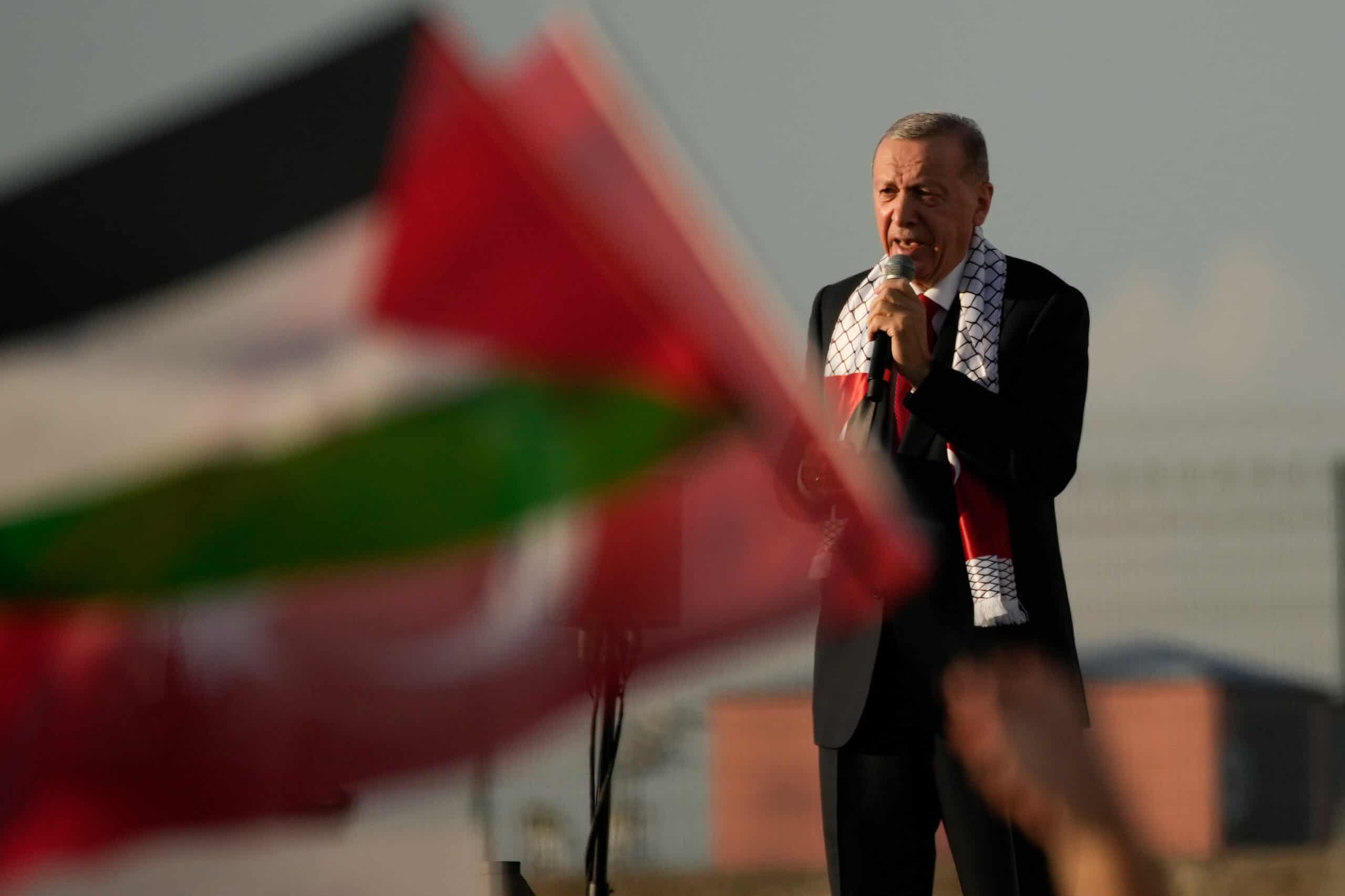 Vertrauensverlust der Türkei unter Erdoğan: Misstrauen und Zweifel im Westen