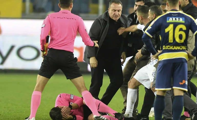 mke ankaragücü caykur rizespor attacke auf schiedsrichter