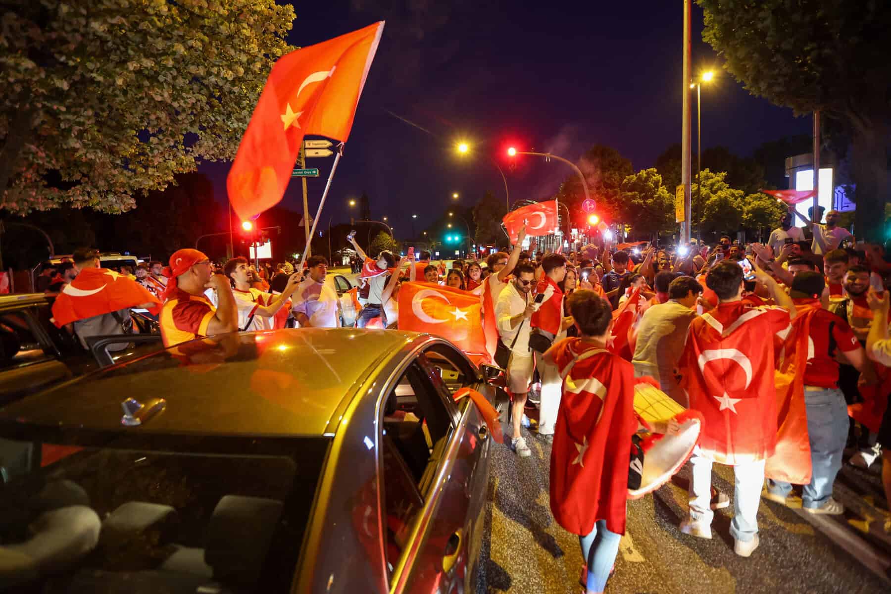 Fußgänger bei Türkei-Korso überfahren und verstorben
