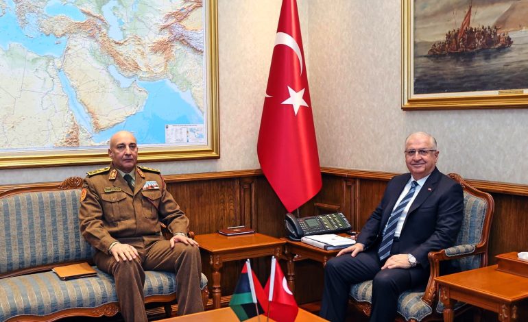 Türkei übergibt Leichen des Flugzeugabsturzes an Libyen
