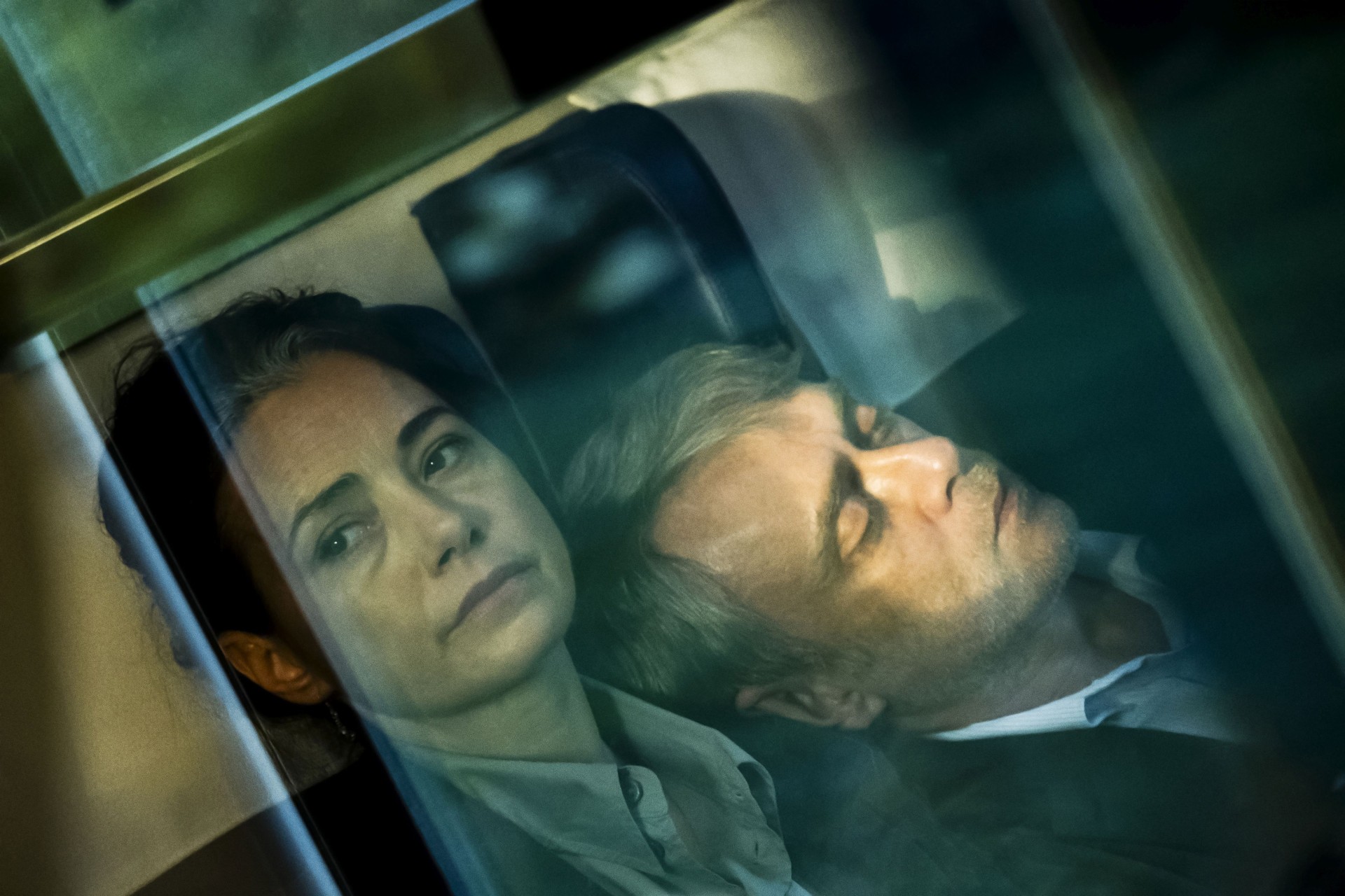 „Gelbe Briefe“: Ein preisgekröntes Drama über Kunst, Macht und moralische Grenzen