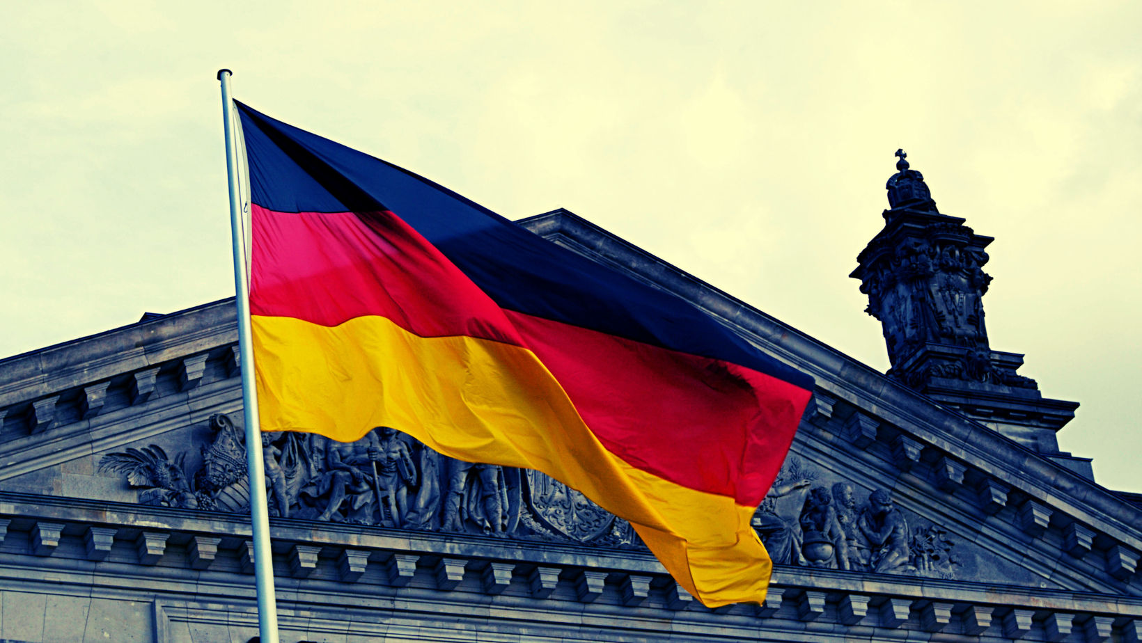 Demokratie unter Vorbehalt? Zur Neujustierung von „Demokratie leben“